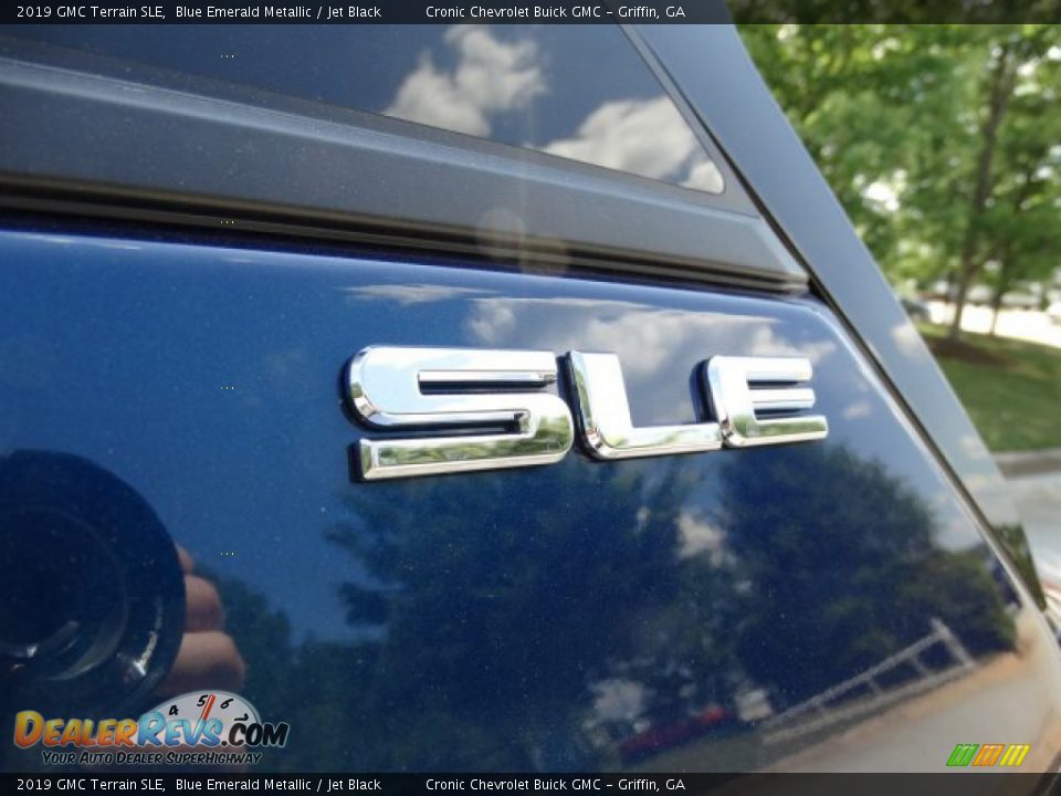 2019 GMC Terrain SLE Blue Emerald Metallic / Jet Black Photo #9