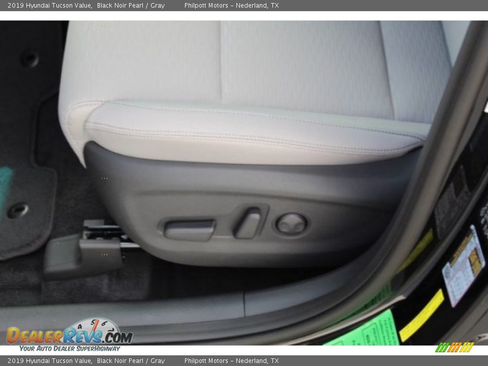 2019 Hyundai Tucson Value Black Noir Pearl / Gray Photo #9