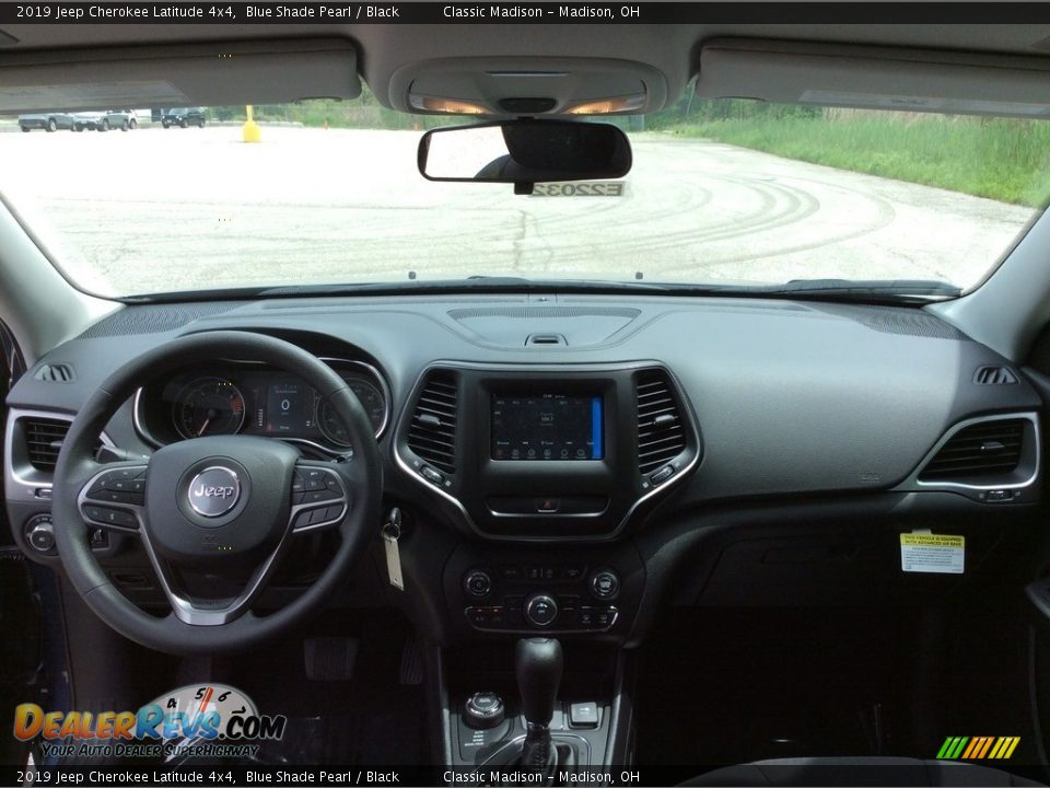 2019 Jeep Cherokee Latitude 4x4 Blue Shade Pearl / Black Photo #11
