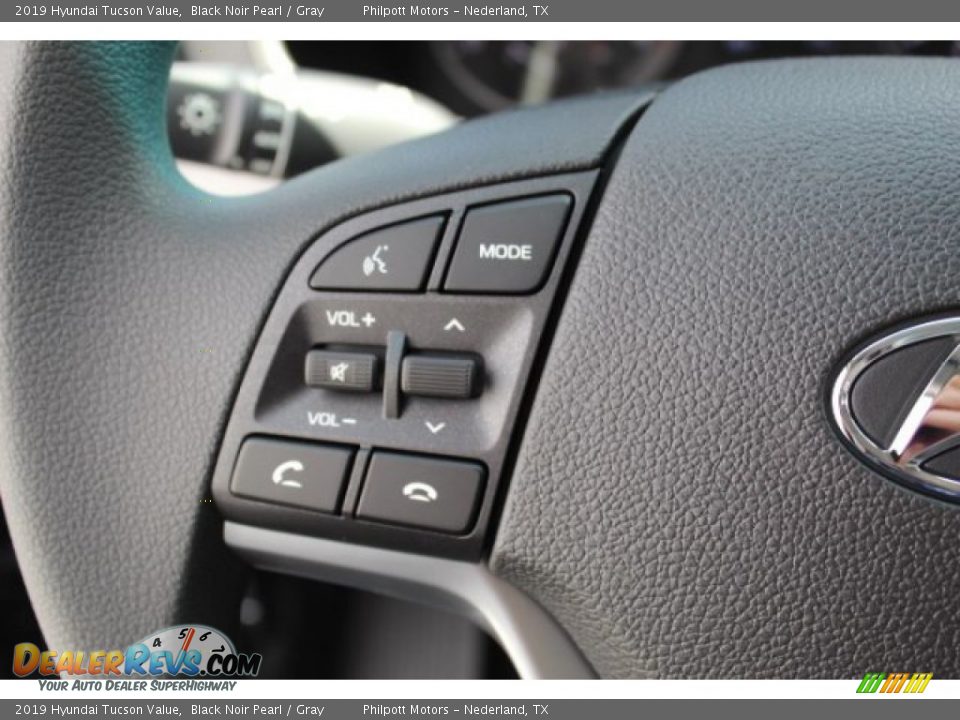 2019 Hyundai Tucson Value Black Noir Pearl / Gray Photo #10