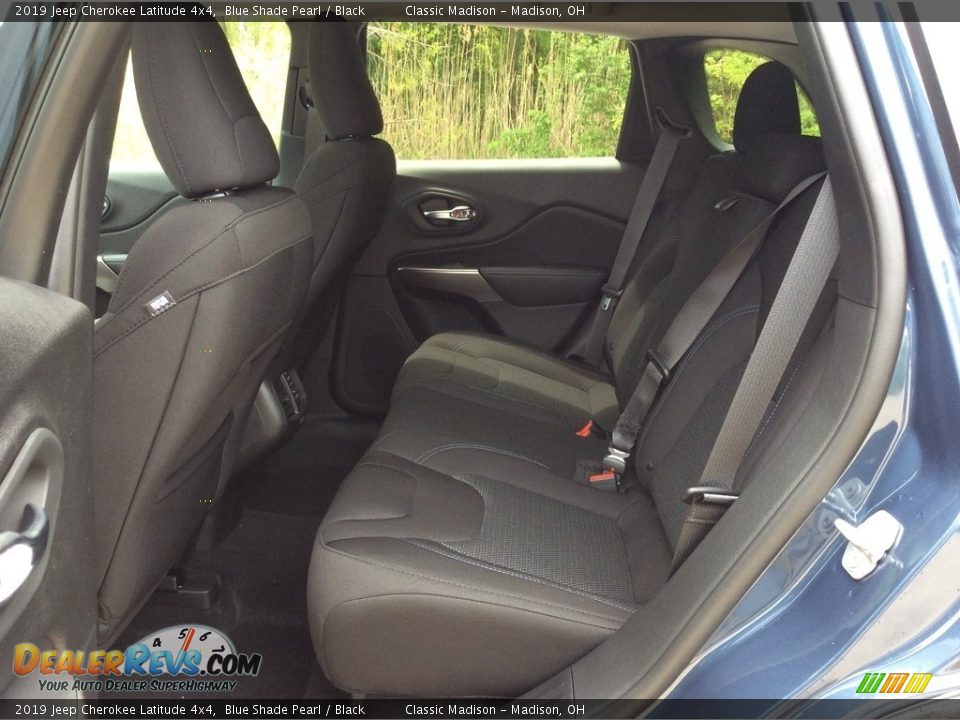 2019 Jeep Cherokee Latitude 4x4 Blue Shade Pearl / Black Photo #15