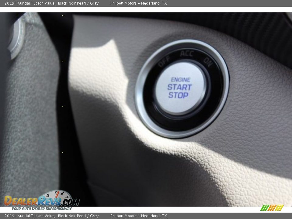 2019 Hyundai Tucson Value Black Noir Pearl / Gray Photo #15