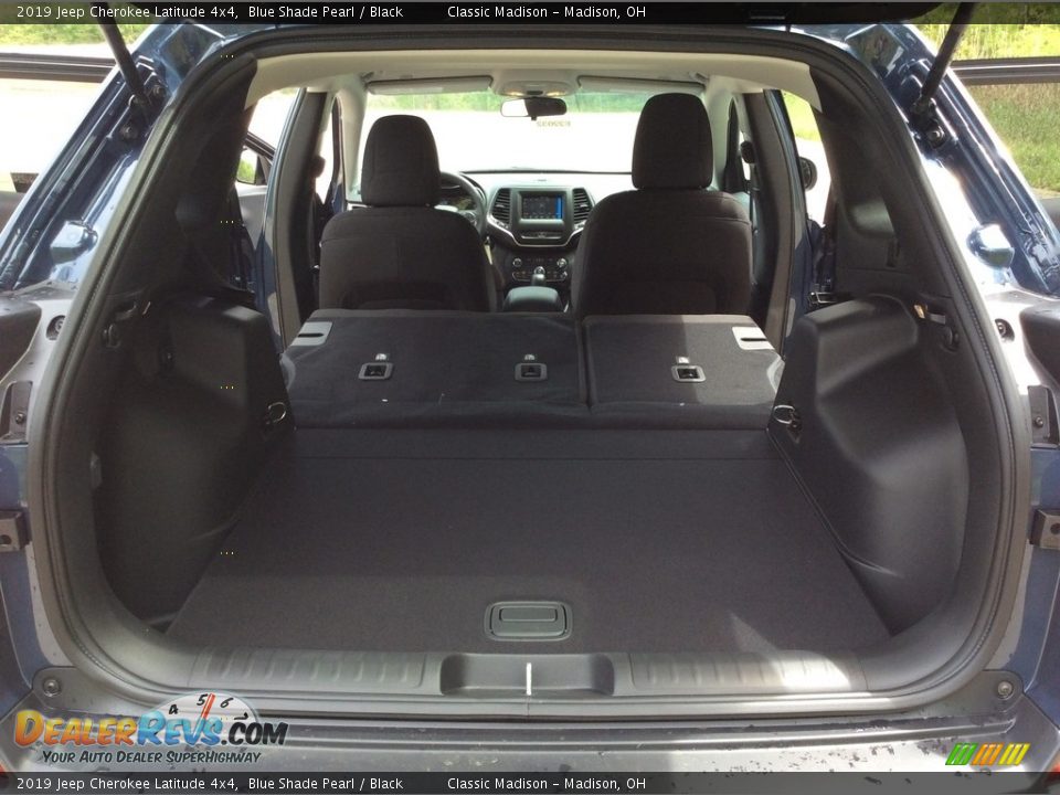 2019 Jeep Cherokee Latitude 4x4 Blue Shade Pearl / Black Photo #17