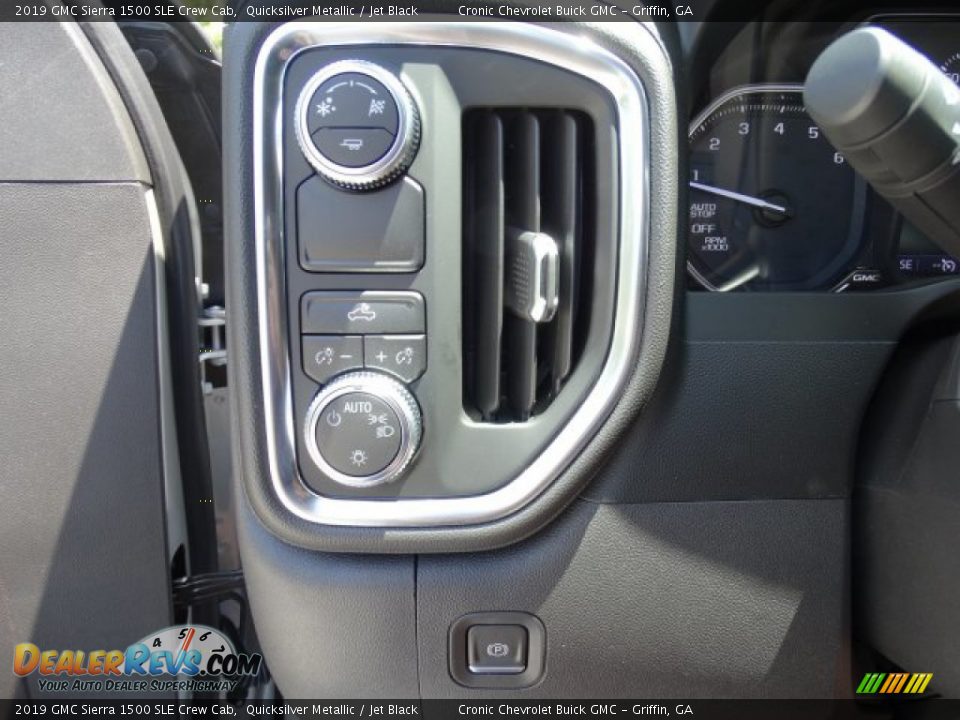 2019 GMC Sierra 1500 SLE Crew Cab Quicksilver Metallic / Jet Black Photo #17
