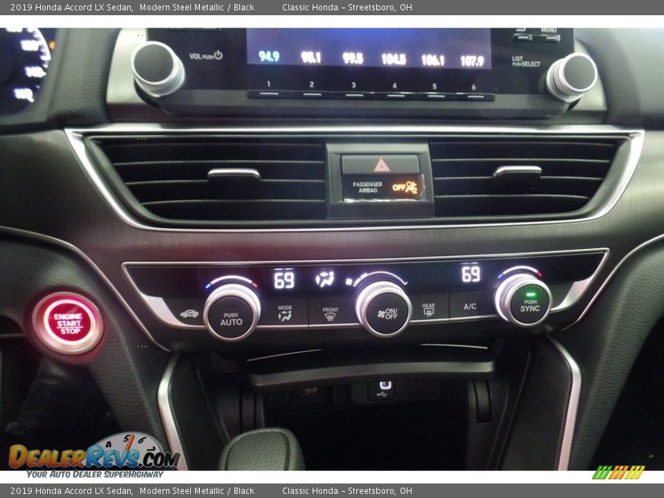 2019 Honda Accord LX Sedan Modern Steel Metallic / Black Photo #17