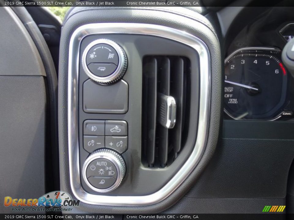 2019 GMC Sierra 1500 SLT Crew Cab Onyx Black / Jet Black Photo #18