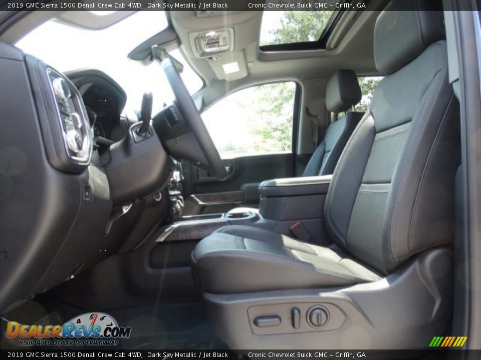 Front Seat of 2019 GMC Sierra 1500 Denali Crew Cab 4WD Photo #17