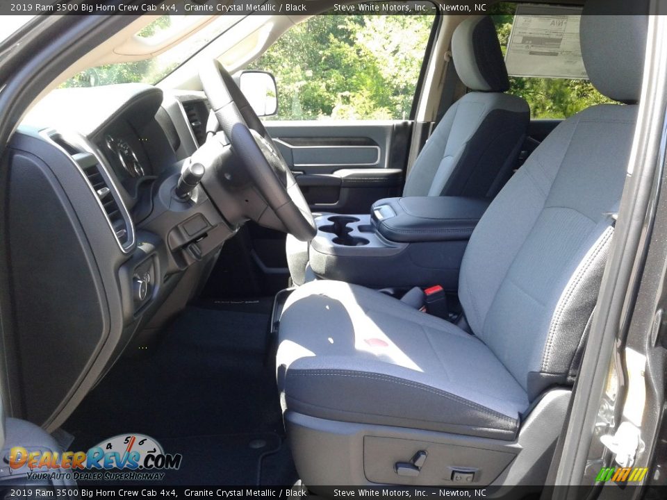 2019 Ram 3500 Big Horn Crew Cab 4x4 Granite Crystal Metallic / Black Photo #10