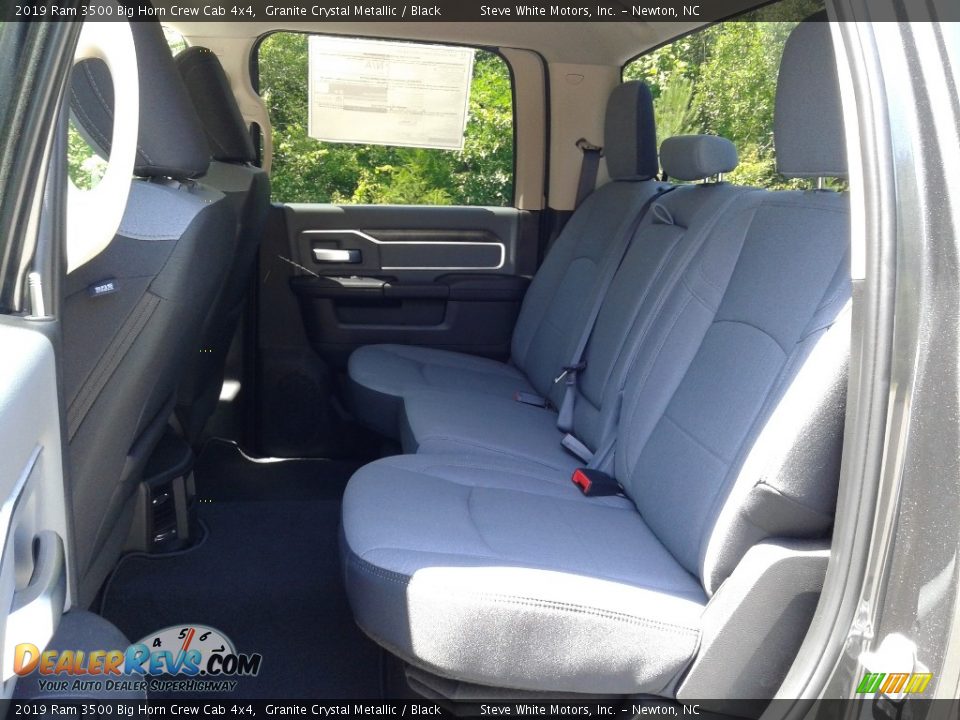 2019 Ram 3500 Big Horn Crew Cab 4x4 Granite Crystal Metallic / Black Photo #11