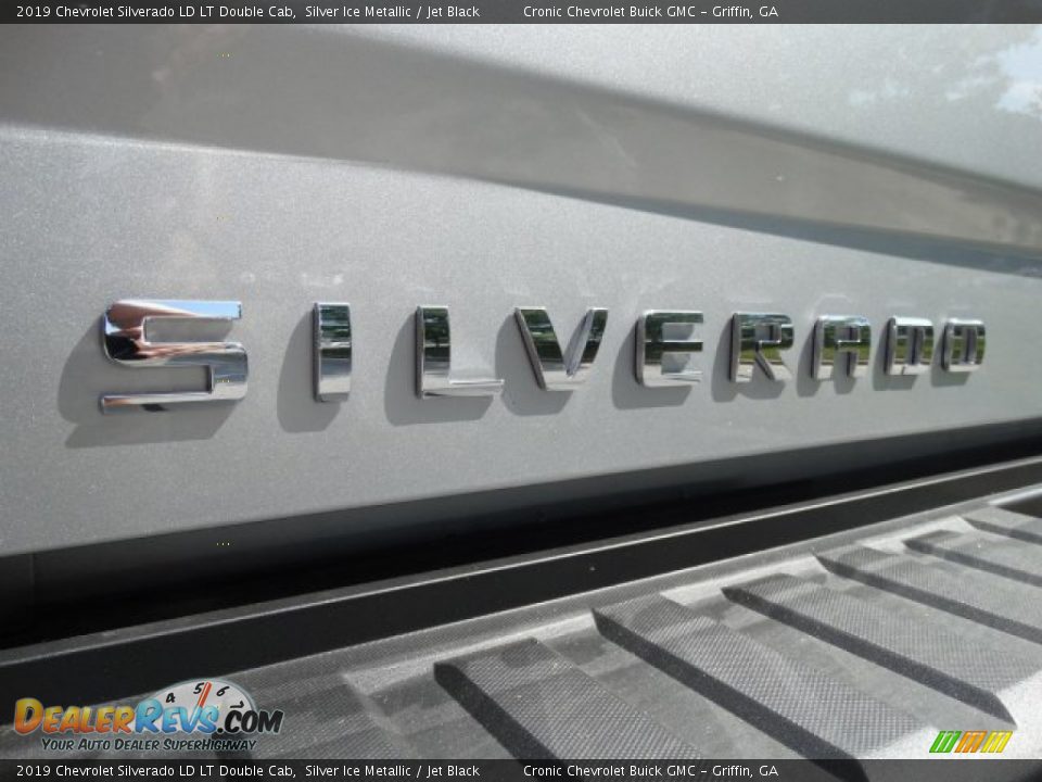 2019 Chevrolet Silverado LD LT Double Cab Silver Ice Metallic / Jet Black Photo #9