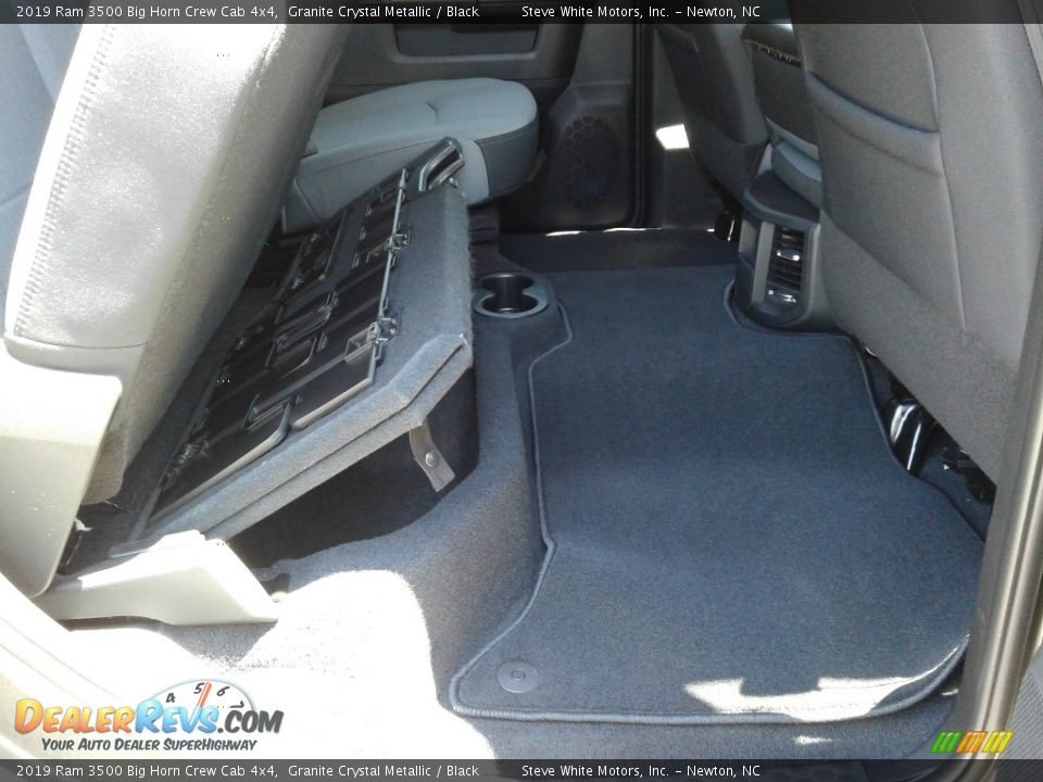 2019 Ram 3500 Big Horn Crew Cab 4x4 Granite Crystal Metallic / Black Photo #13