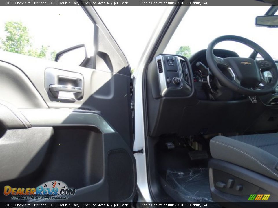 2019 Chevrolet Silverado LD LT Double Cab Silver Ice Metallic / Jet Black Photo #12