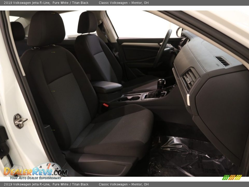 2019 Volkswagen Jetta R-Line Pure White / Titan Black Photo #15