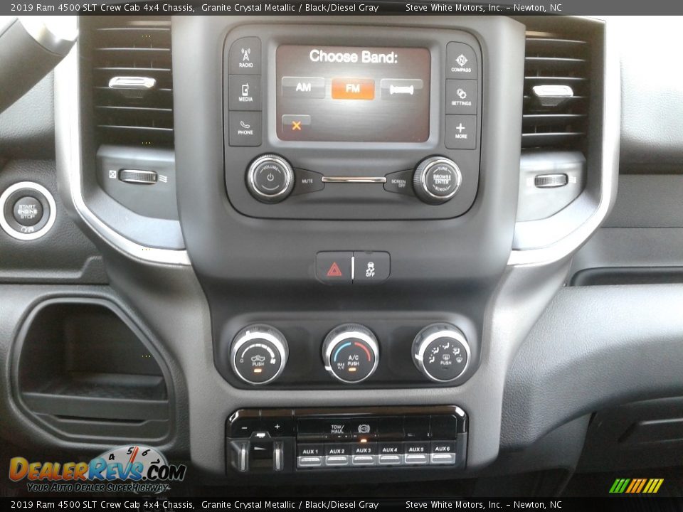 2019 Ram 4500 SLT Crew Cab 4x4 Chassis Granite Crystal Metallic / Black/Diesel Gray Photo #18