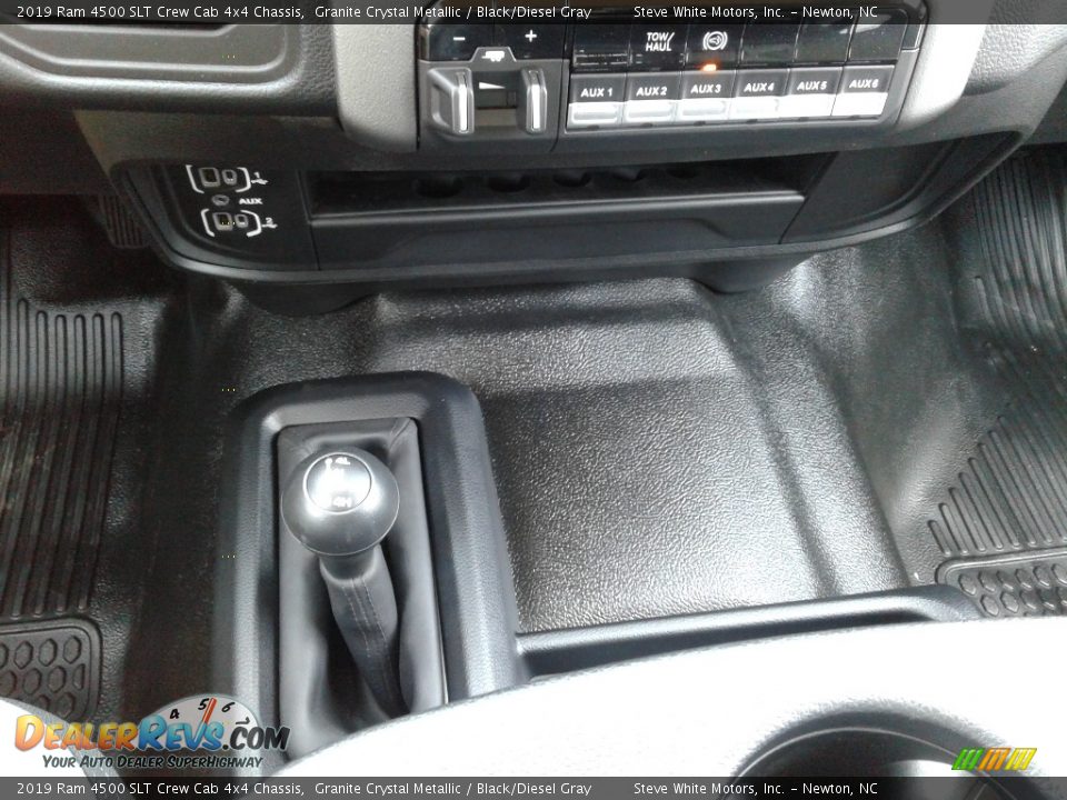 2019 Ram 4500 SLT Crew Cab 4x4 Chassis Granite Crystal Metallic / Black/Diesel Gray Photo #22