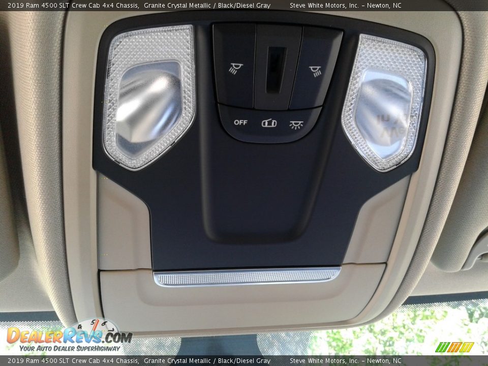 2019 Ram 4500 SLT Crew Cab 4x4 Chassis Granite Crystal Metallic / Black/Diesel Gray Photo #23