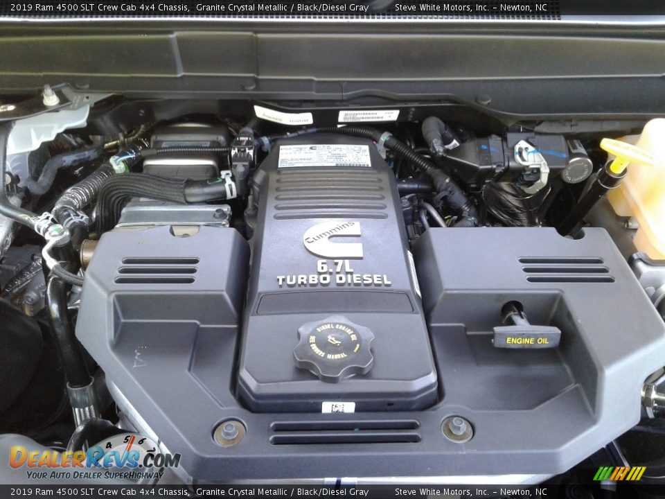 2019 Ram 4500 SLT Crew Cab 4x4 Chassis Granite Crystal Metallic / Black/Diesel Gray Photo #26