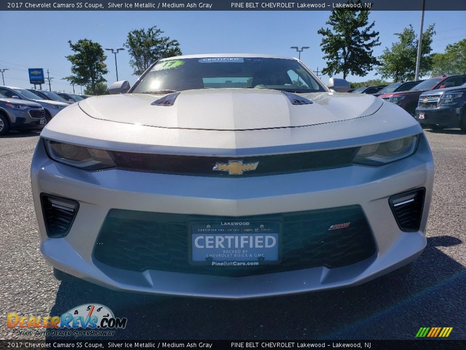 2017 Chevrolet Camaro SS Coupe Silver Ice Metallic / Medium Ash Gray Photo #2