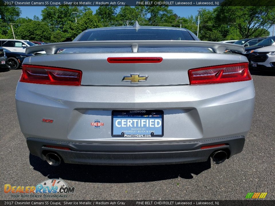 2017 Chevrolet Camaro SS Coupe Silver Ice Metallic / Medium Ash Gray Photo #6
