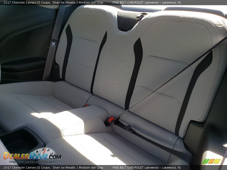 2017 Chevrolet Camaro SS Coupe Silver Ice Metallic / Medium Ash Gray Photo #22