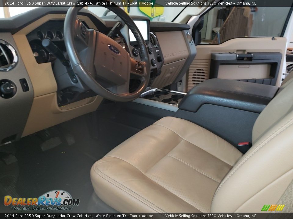 2014 Ford F350 Super Duty Lariat Crew Cab 4x4 White Platinum Tri-Coat / Adobe Photo #3