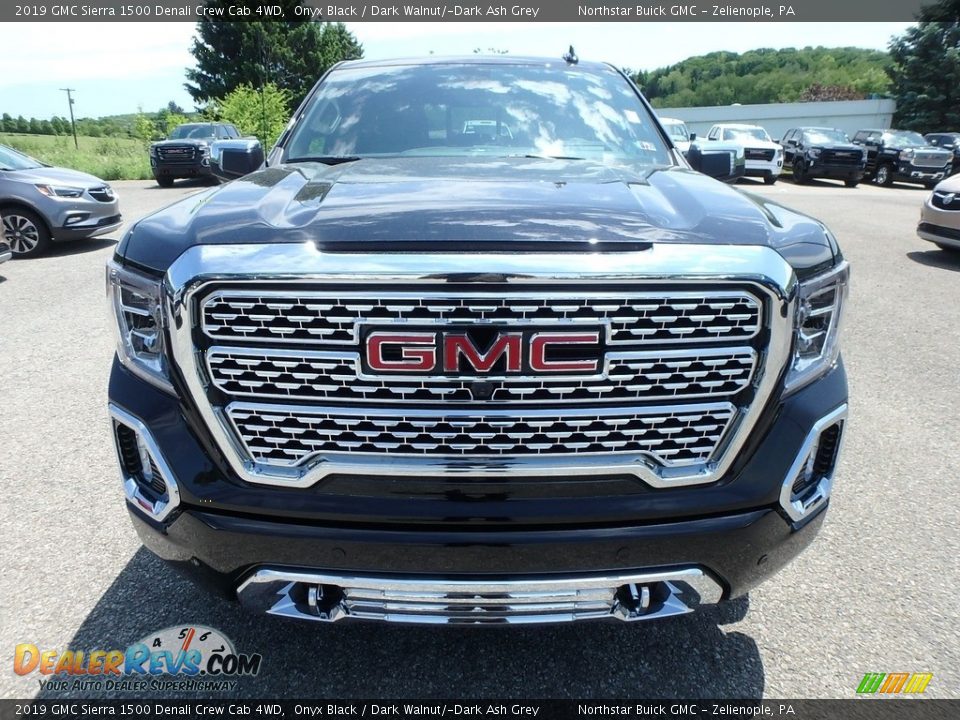 2019 GMC Sierra 1500 Denali Crew Cab 4WD Onyx Black / Dark Walnut/­Dark Ash Grey Photo #2