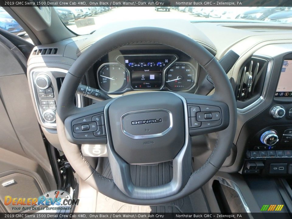 2019 GMC Sierra 1500 Denali Crew Cab 4WD Onyx Black / Dark Walnut/­Dark Ash Grey Photo #16