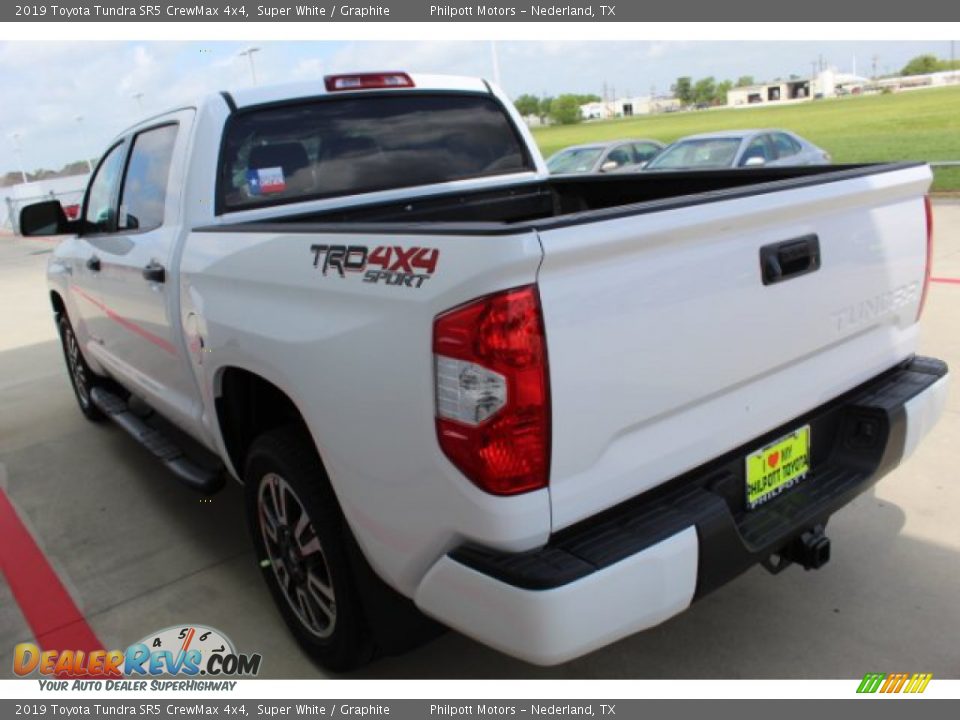 2019 Toyota Tundra SR5 CrewMax 4x4 Super White / Graphite Photo #11