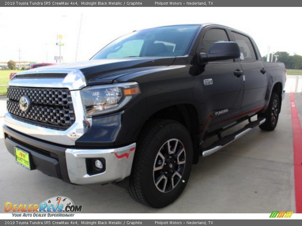 2019 Toyota Tundra SR5 CrewMax 4x4 Midnight Black Metallic / Graphite Photo #4