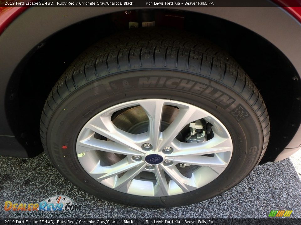 2019 Ford Escape SE 4WD Ruby Red / Chromite Gray/Charcoal Black Photo #10