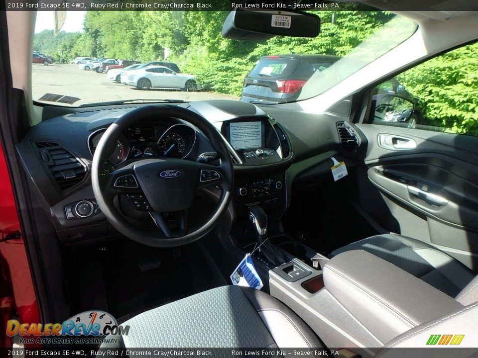 2019 Ford Escape SE 4WD Ruby Red / Chromite Gray/Charcoal Black Photo #13