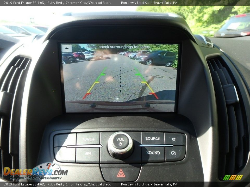 2019 Ford Escape SE 4WD Ruby Red / Chromite Gray/Charcoal Black Photo #18