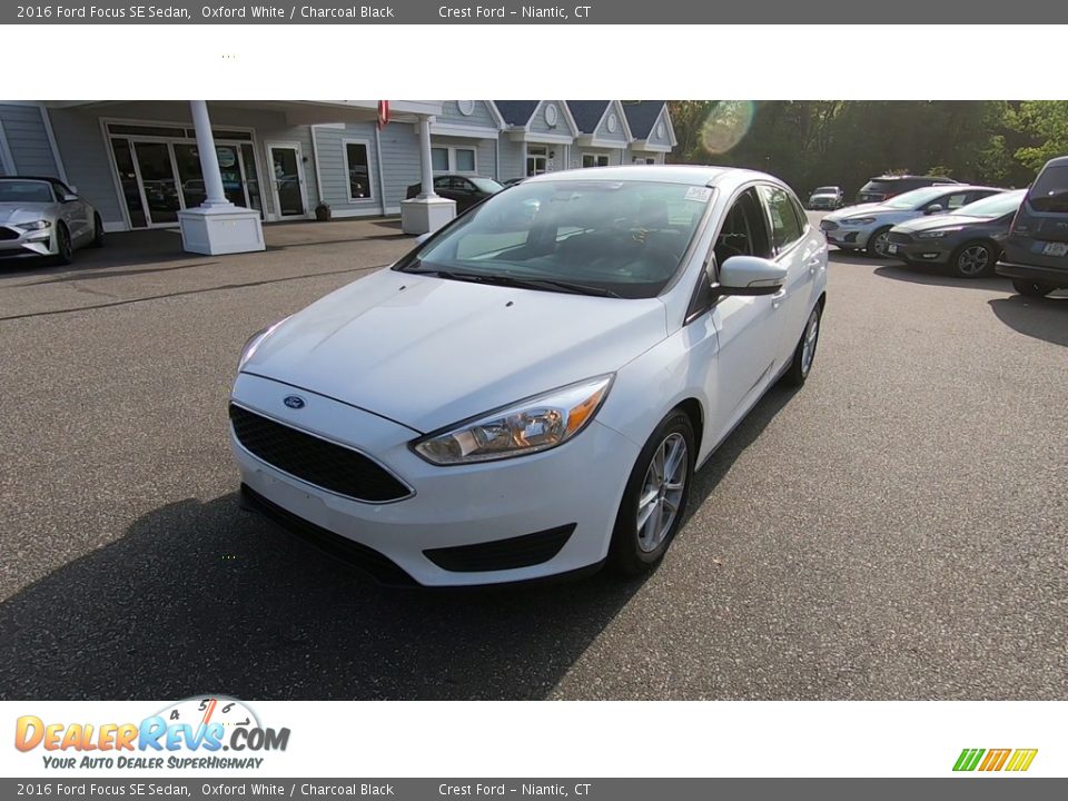 2016 Ford Focus SE Sedan Oxford White / Charcoal Black Photo #3