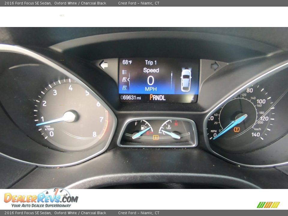 2016 Ford Focus SE Sedan Oxford White / Charcoal Black Photo #14