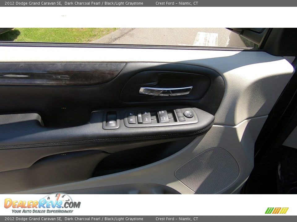 2012 Dodge Grand Caravan SE Dark Charcoal Pearl / Black/Light Graystone Photo #12