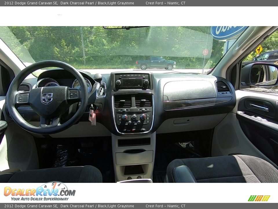 2012 Dodge Grand Caravan SE Dark Charcoal Pearl / Black/Light Graystone Photo #18