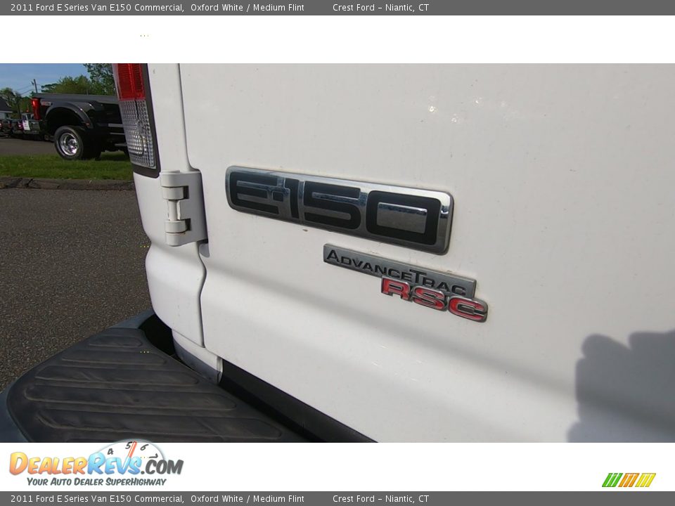 2011 Ford E Series Van E150 Commercial Oxford White / Medium Flint Photo #9