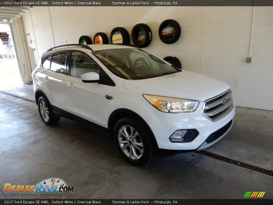 2017 Ford Escape SE 4WD Oxford White / Charcoal Black Photo #1