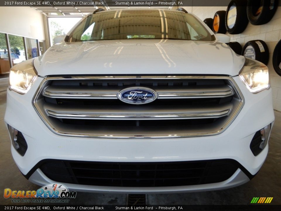 2017 Ford Escape SE 4WD Oxford White / Charcoal Black Photo #11