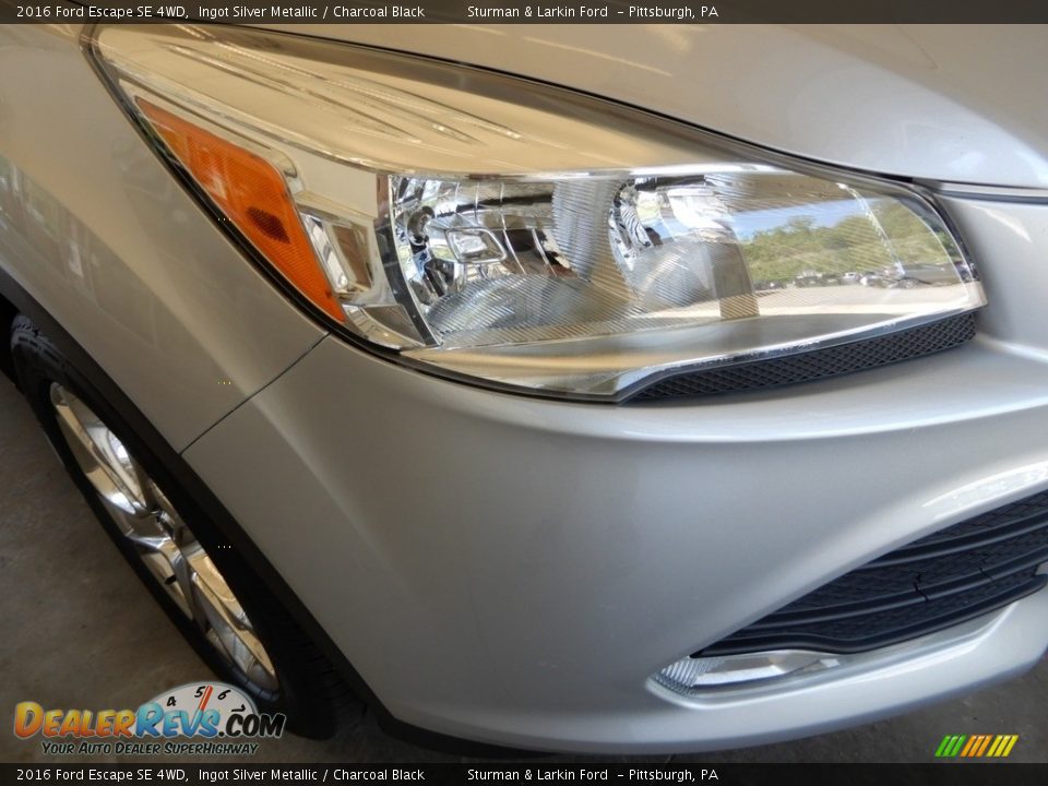 2016 Ford Escape SE 4WD Ingot Silver Metallic / Charcoal Black Photo #2