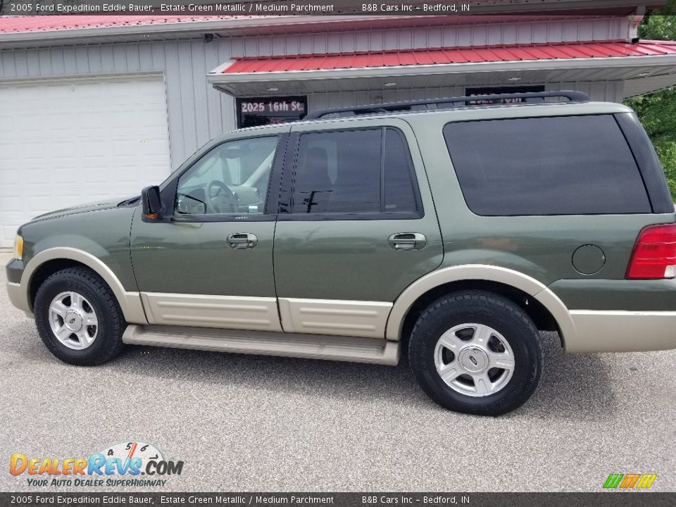 2005 Ford Expedition Eddie Bauer Estate Green Metallic / Medium Parchment Photo #3
