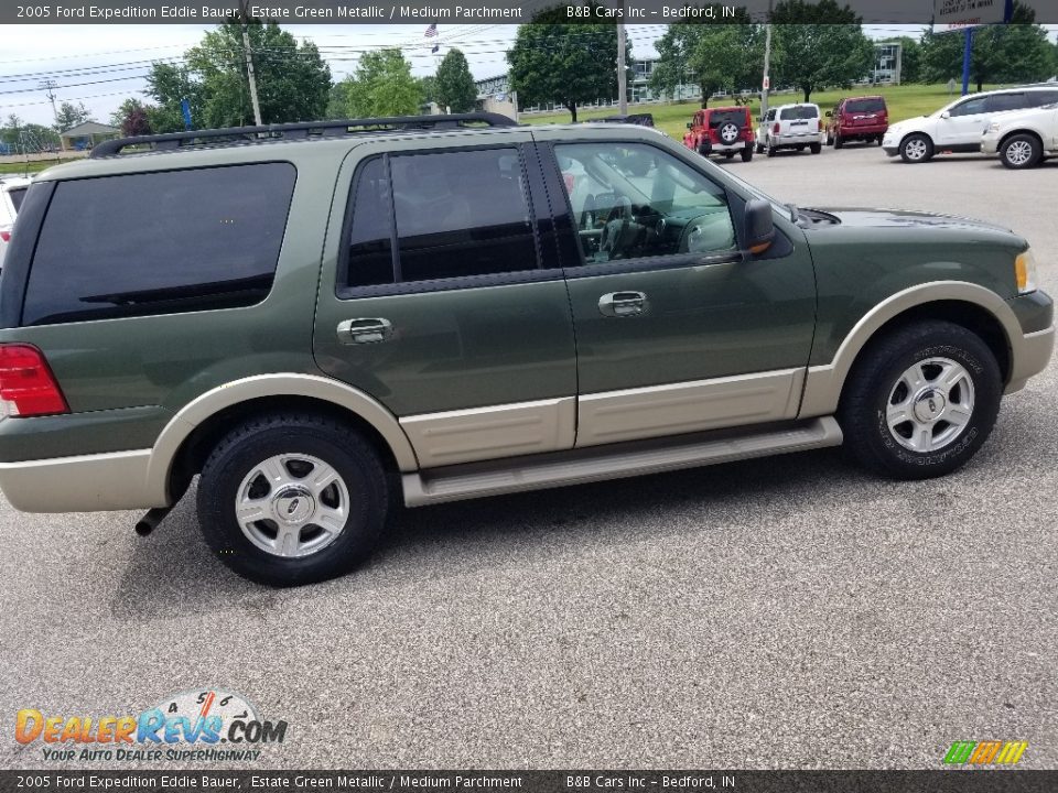 2005 Ford Expedition Eddie Bauer Estate Green Metallic / Medium Parchment Photo #7