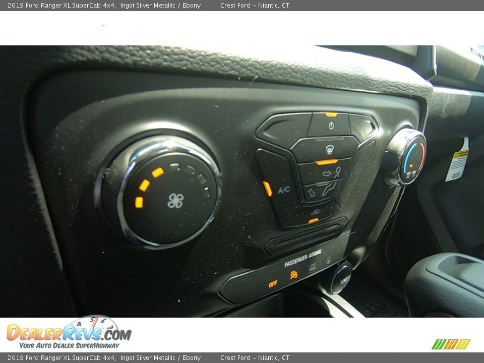 Controls of 2019 Ford Ranger XL SuperCab 4x4 Photo #15