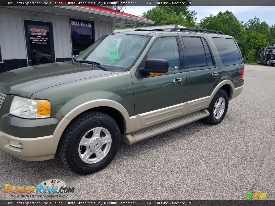 2005 Ford Expedition Eddie Bauer Estate Green Metallic / Medium Parchment Photo #32