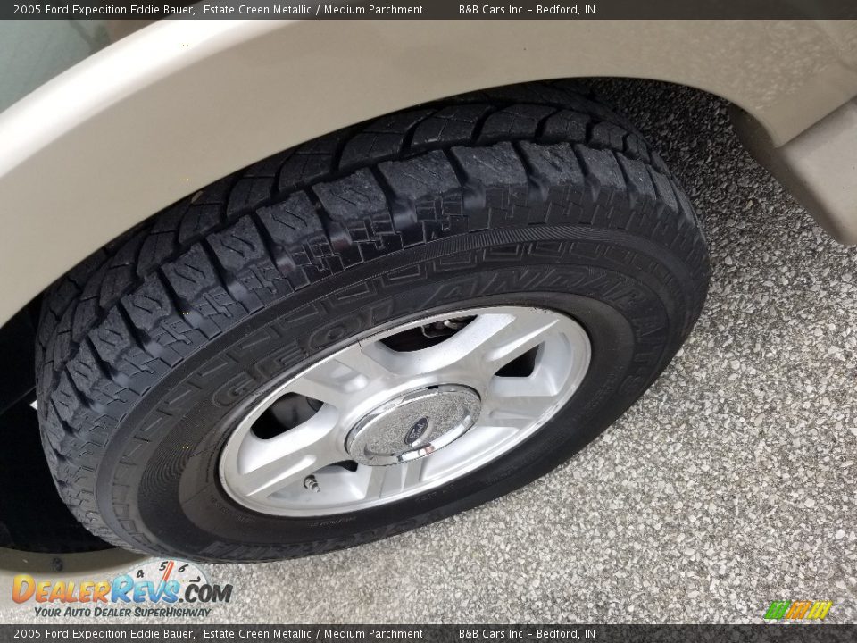2005 Ford Expedition Eddie Bauer Estate Green Metallic / Medium Parchment Photo #33