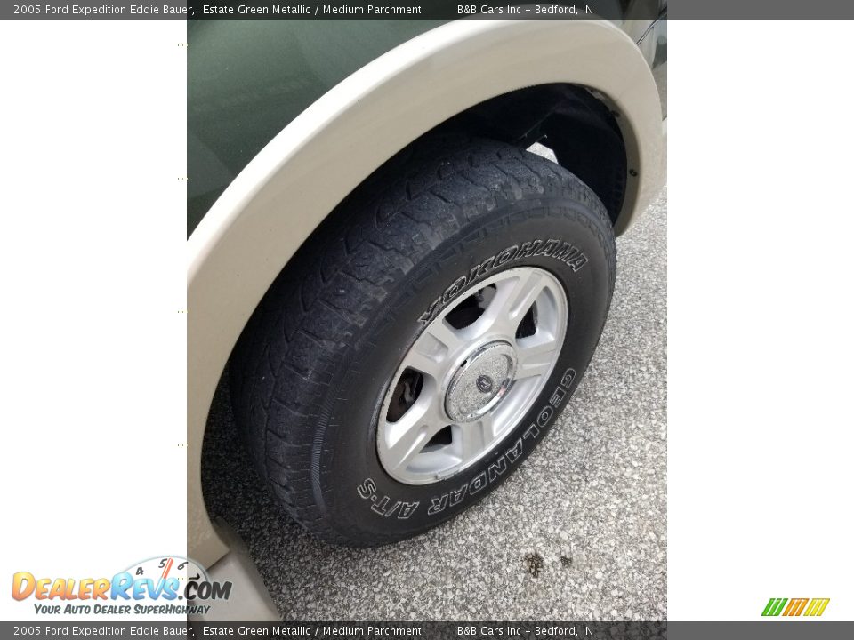 2005 Ford Expedition Eddie Bauer Estate Green Metallic / Medium Parchment Photo #36