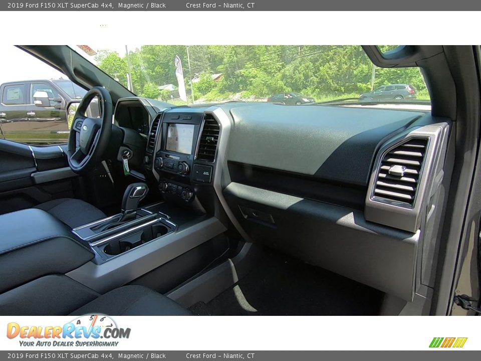 2019 Ford F150 XLT SuperCab 4x4 Magnetic / Black Photo #25