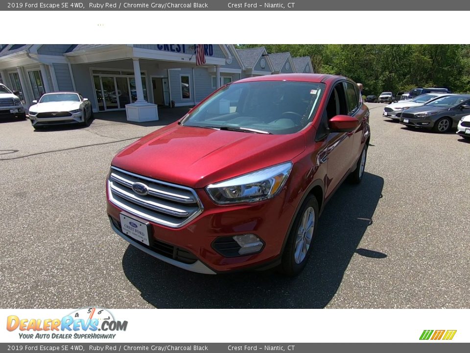 2019 Ford Escape SE 4WD Ruby Red / Chromite Gray/Charcoal Black Photo #3