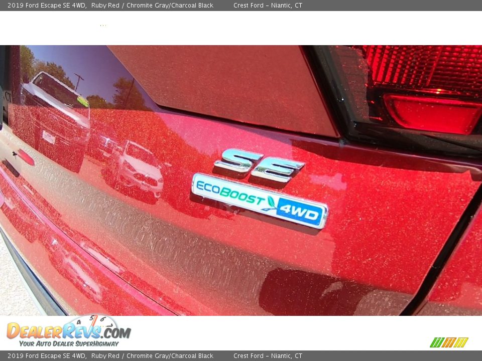 2019 Ford Escape SE 4WD Ruby Red / Chromite Gray/Charcoal Black Photo #9