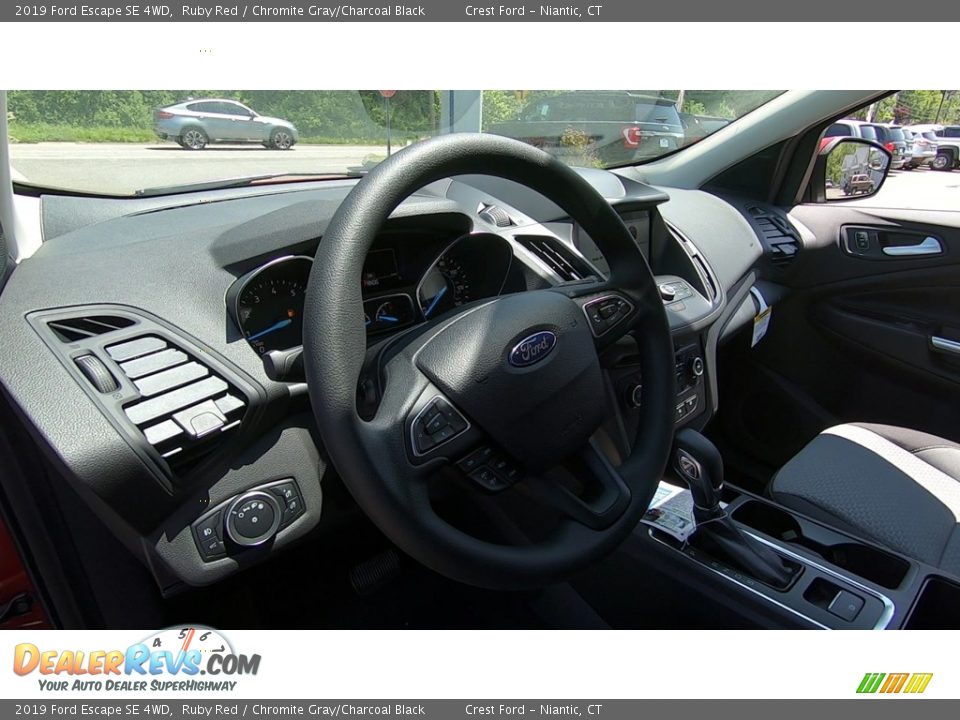 2019 Ford Escape SE 4WD Ruby Red / Chromite Gray/Charcoal Black Photo #11